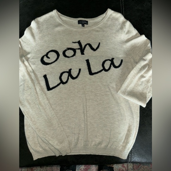 The Limited Crewneck sweater, Beige w/black “Ooh La La” graphic. Size Medium. - Picture 2 of 4